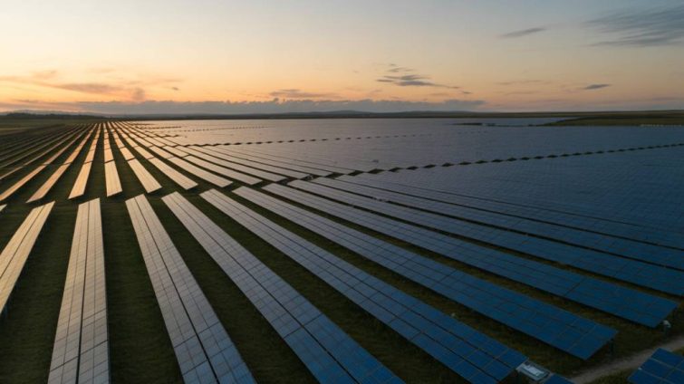 Quels sont les impacts environnementaux de la fabrication des panneaux solaires ?